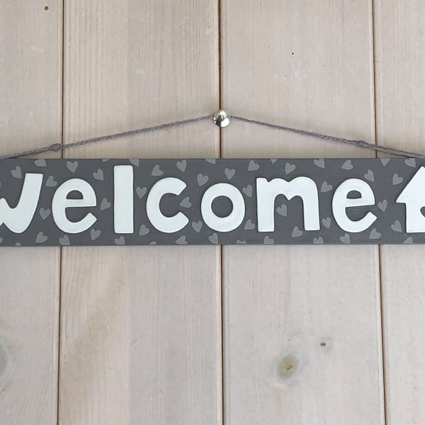 Hanging Door Sign "Welcome"