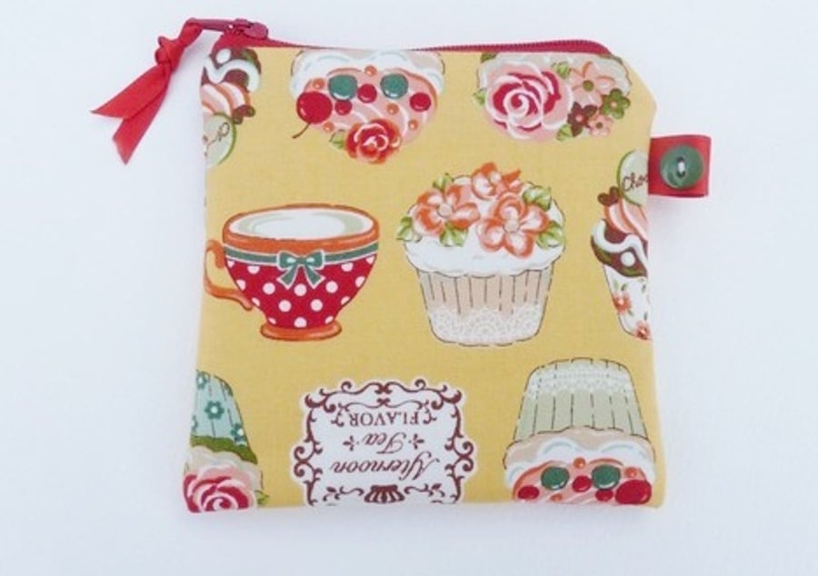Cupcakes  Purse   