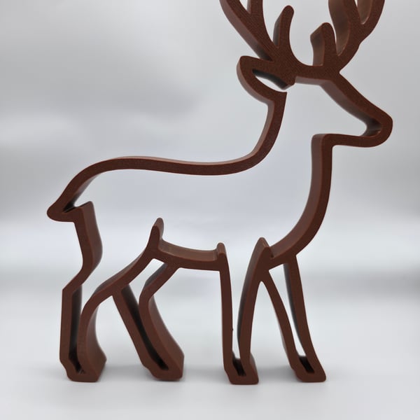 Minimalist Reindeer Christmas Decoration – Modern 3D Printed Brown Deer