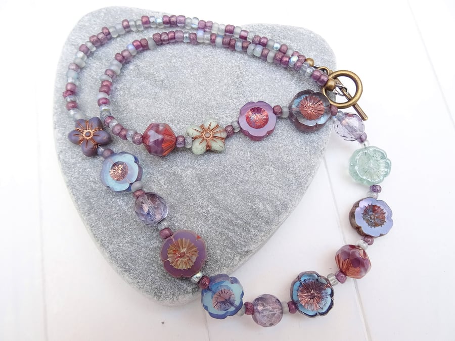 Czech Glass Necklace, Flower Necklace, Daisy Necklace, Boho Necklace.
