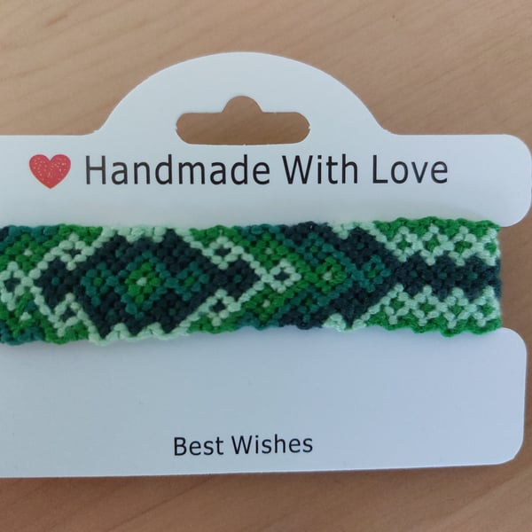 Forest Green Friendship Bracelet – Handwoven Diamond Pattern
