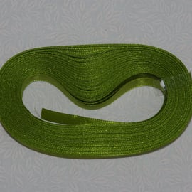 Ribbon 25yards of green polyester satin ribbon