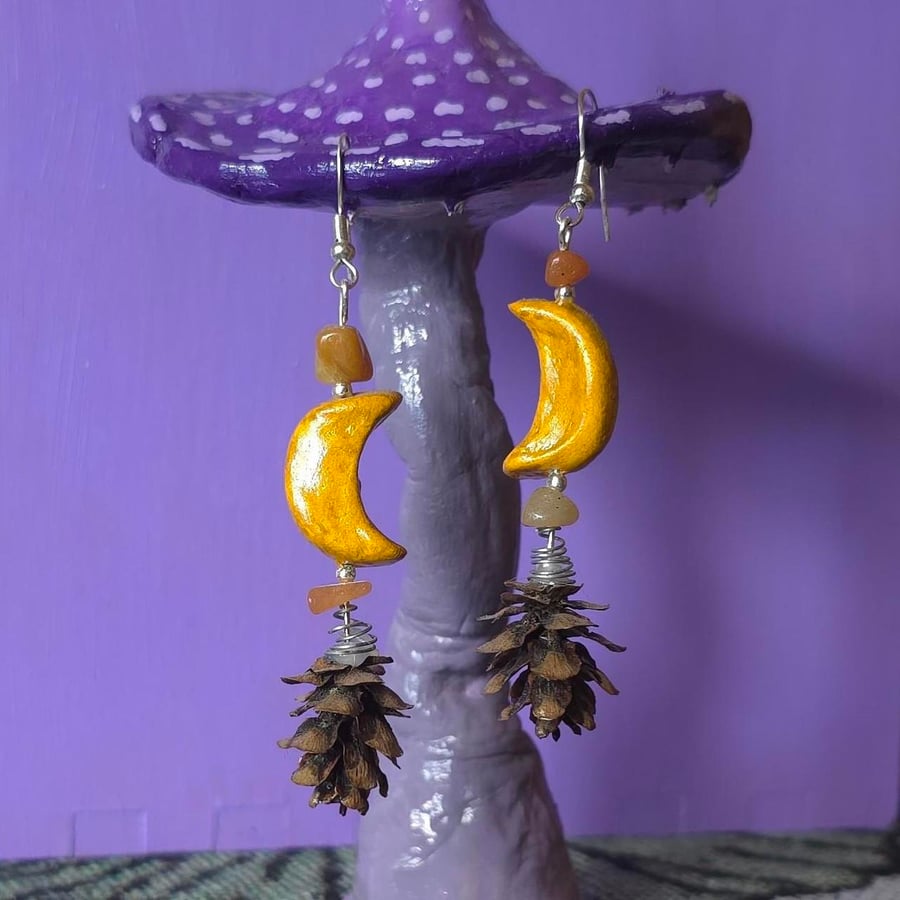 Handmade moon earrings 