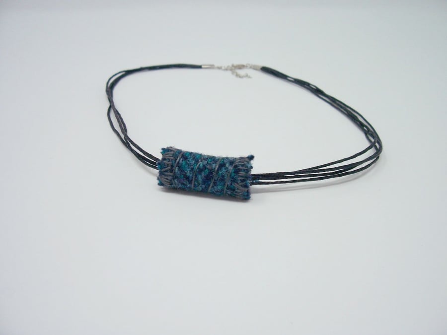 Fabric bead necklace with waxed cotton cord - Harris