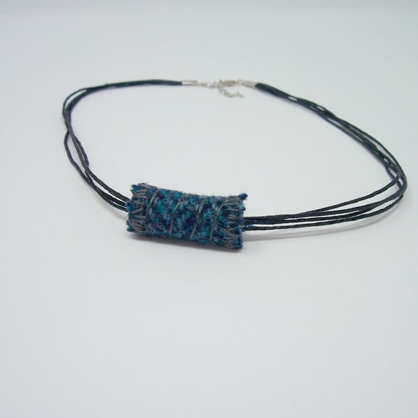 Fabric bead necklace with waxed cotton cord - Harris