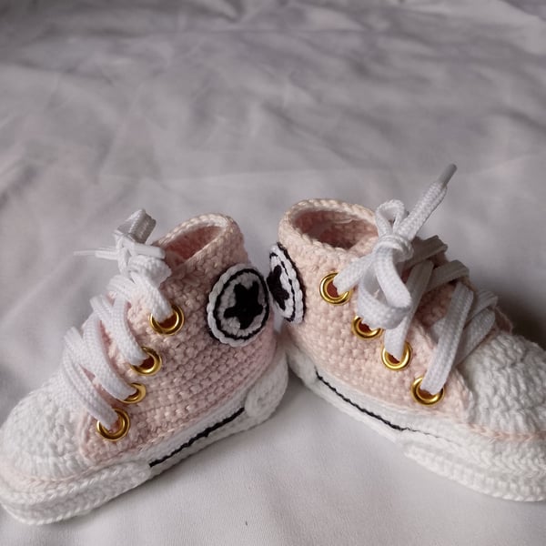 Baby High Top Shoes in pale pink 0-3 months 