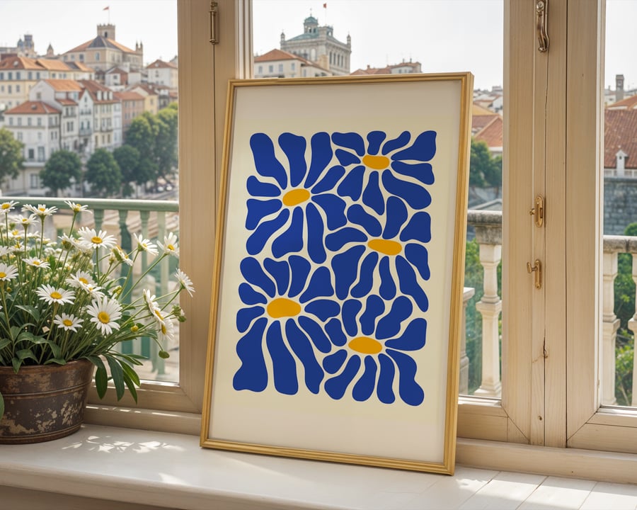 Bold Blue Daisy Art Print – Retro Floral Wall Decor