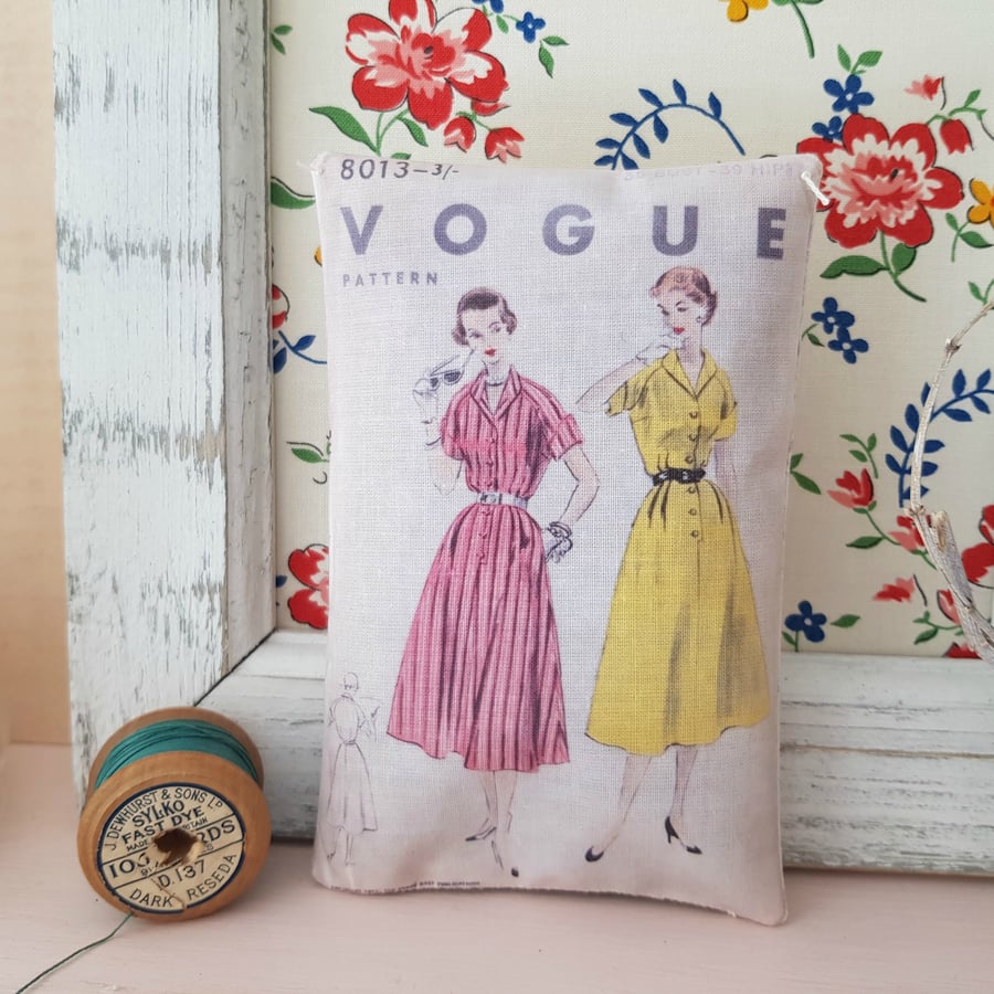 Vogue Sewing Pattern Print Fabric Gift Pillow Decoration, Vintage Sewing