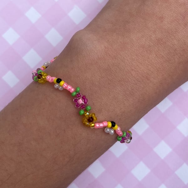 Flowers and Bees Seed Bead Bracelet