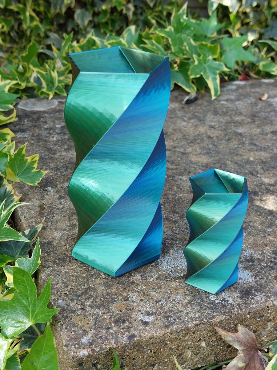 Pack of 2 Iridescent Pots Multi Uses 