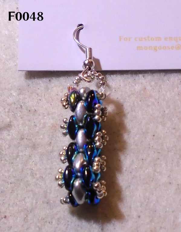 Brickwork-pattern bead earrings (customisable)