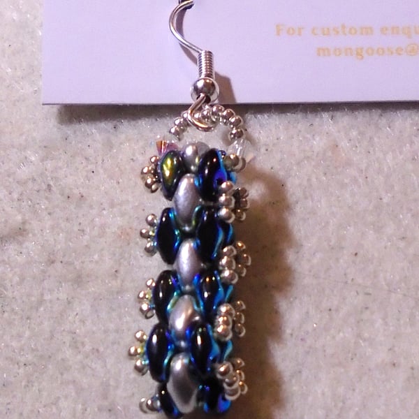 Brickwork-pattern bead earrings (customisable)