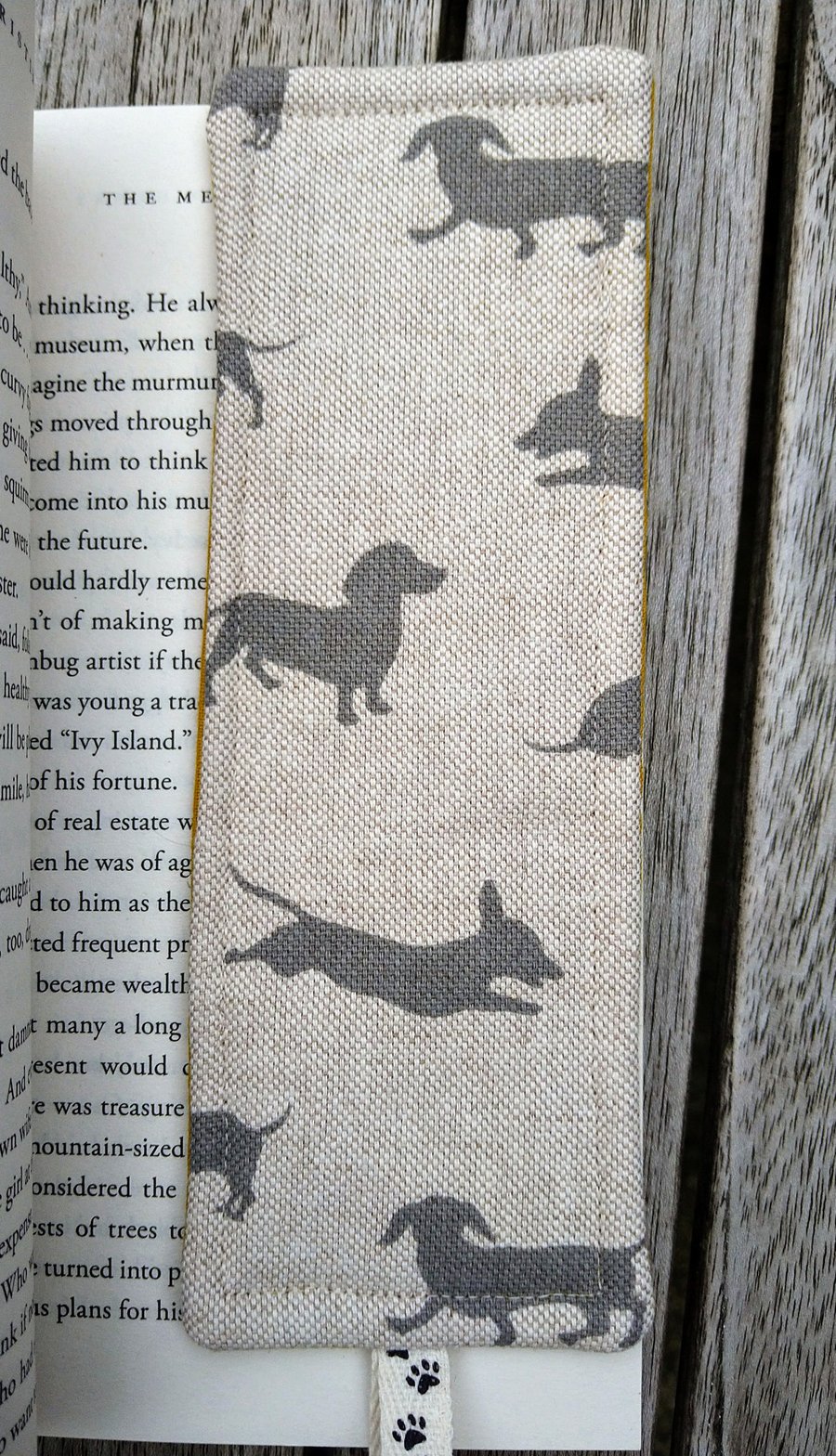 Bookmark with dachshunds