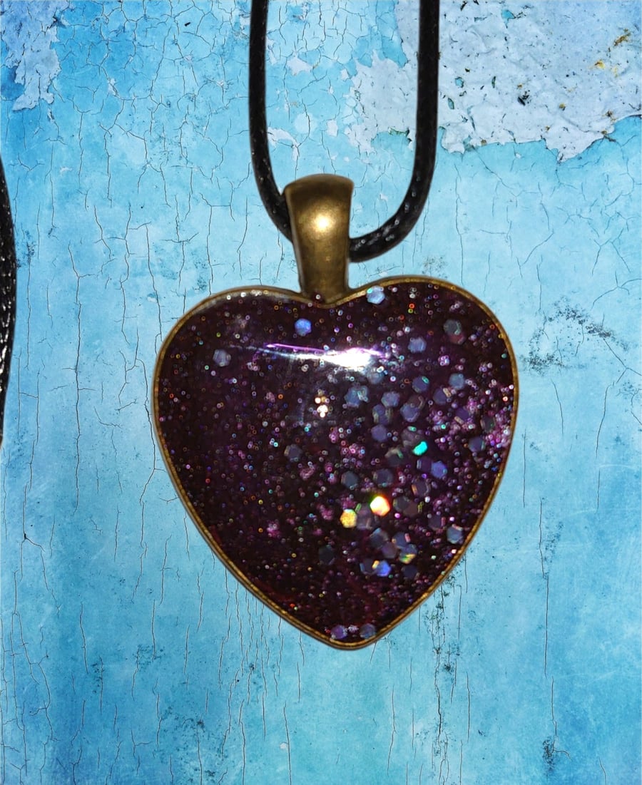 Sparkle love heart pendant