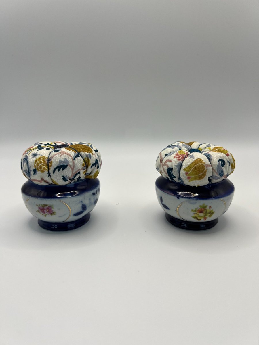Pair of Vintage Ceramic Pin Cushions - Blue Rim Pots & William Morris