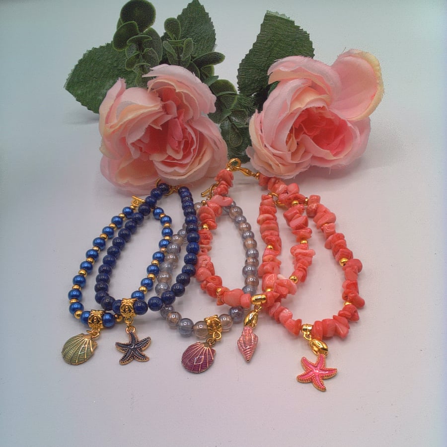 Beaded Bracelet with an Enamelled Shell Charm, Gift for Her, Bracelet, Sea Shell