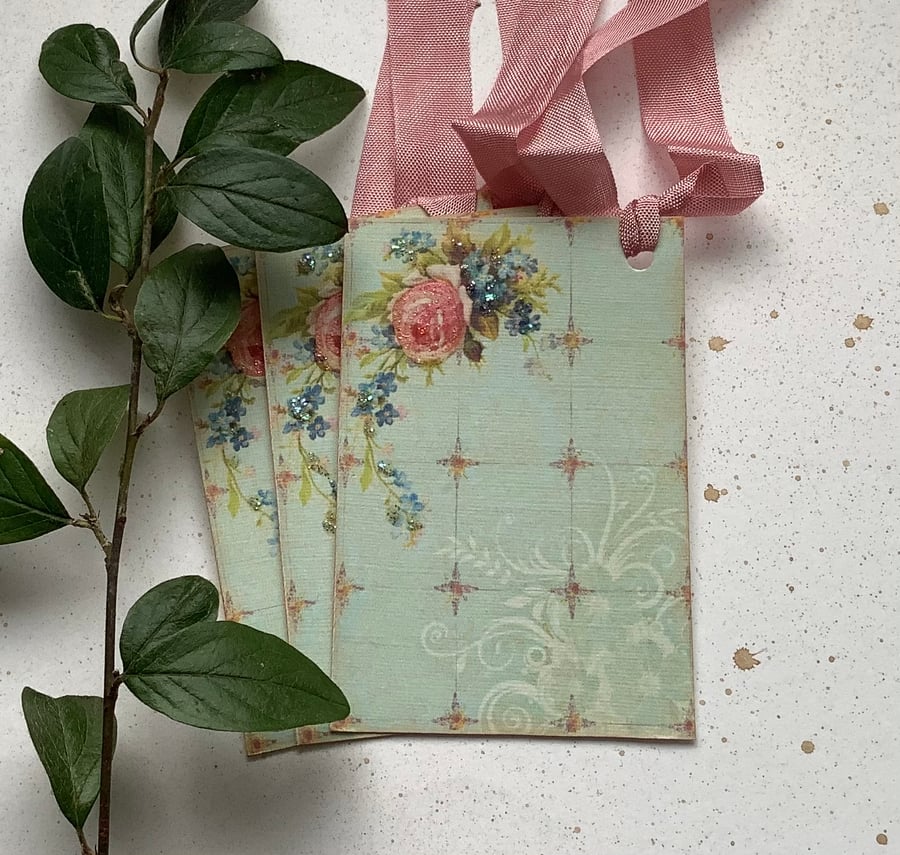 GIFT TAGS. Vintage -style  ' Flora '( set of 3)  '..ready to ship...