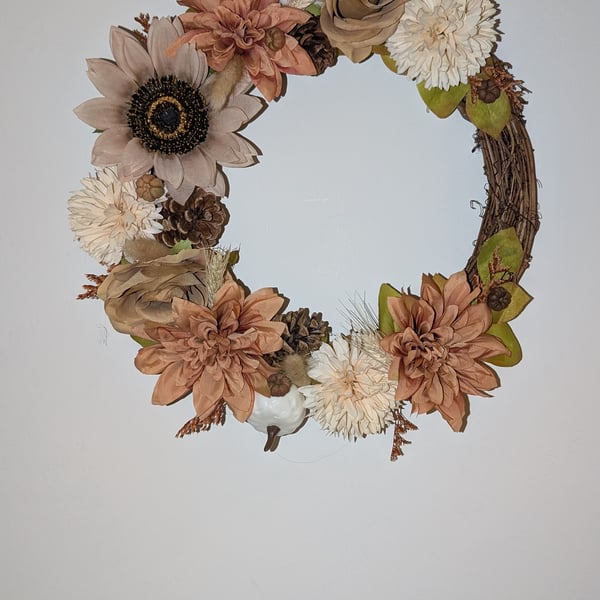 Muted autumn wreath 