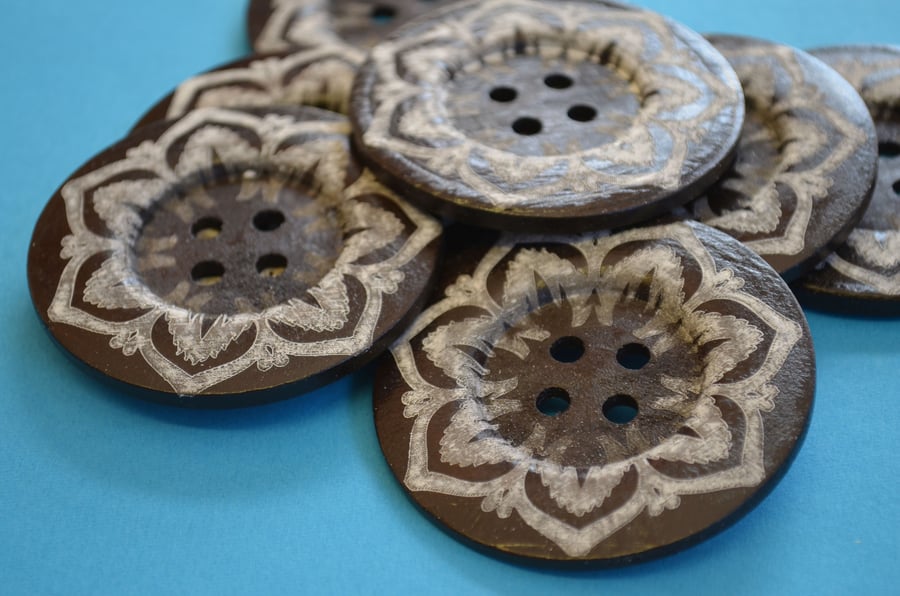 Giant Wooden Buttons 60mm Natural Brown Button Huge Large Flower (G4)