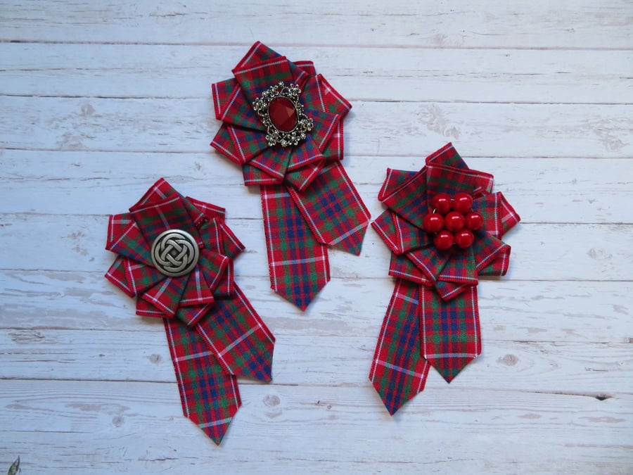 Fraser Red Tartan Ruffle Rosette Mini Brooch Pin Scottish Highland Plaid Ribbon 