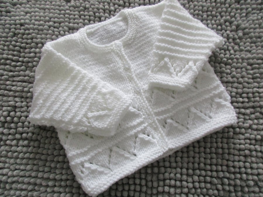 Round Neck Patterned Cardigan (White)