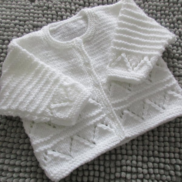 Round Neck Patterned Cardigan (White)