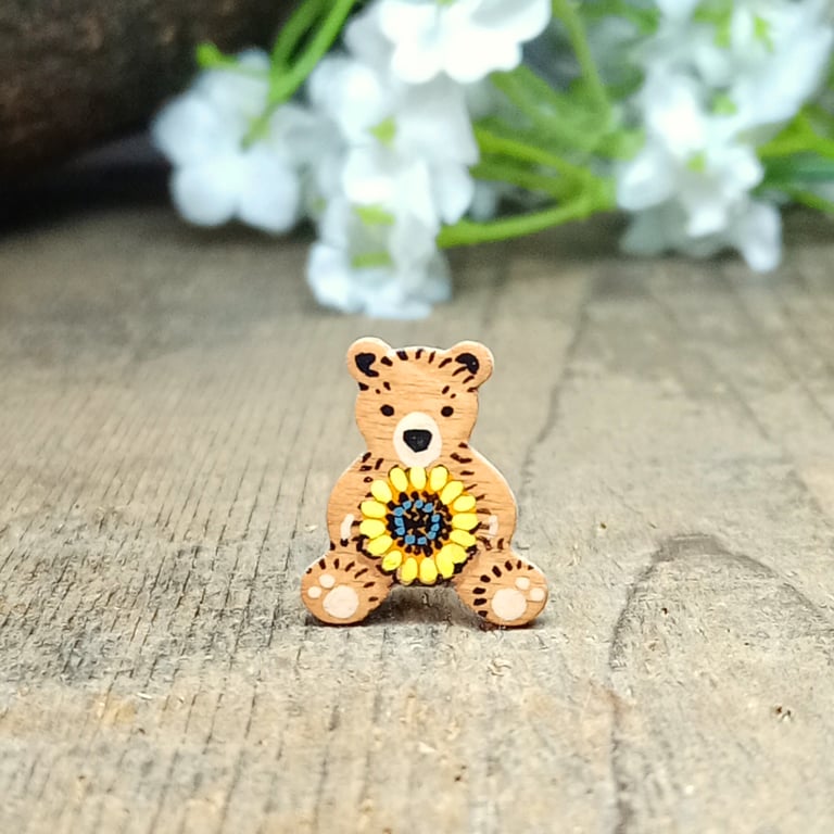 Sunflower Gift, Handmade Sunflower Tiny Bear Pin, Teddy Badge, Sunflower Brooch