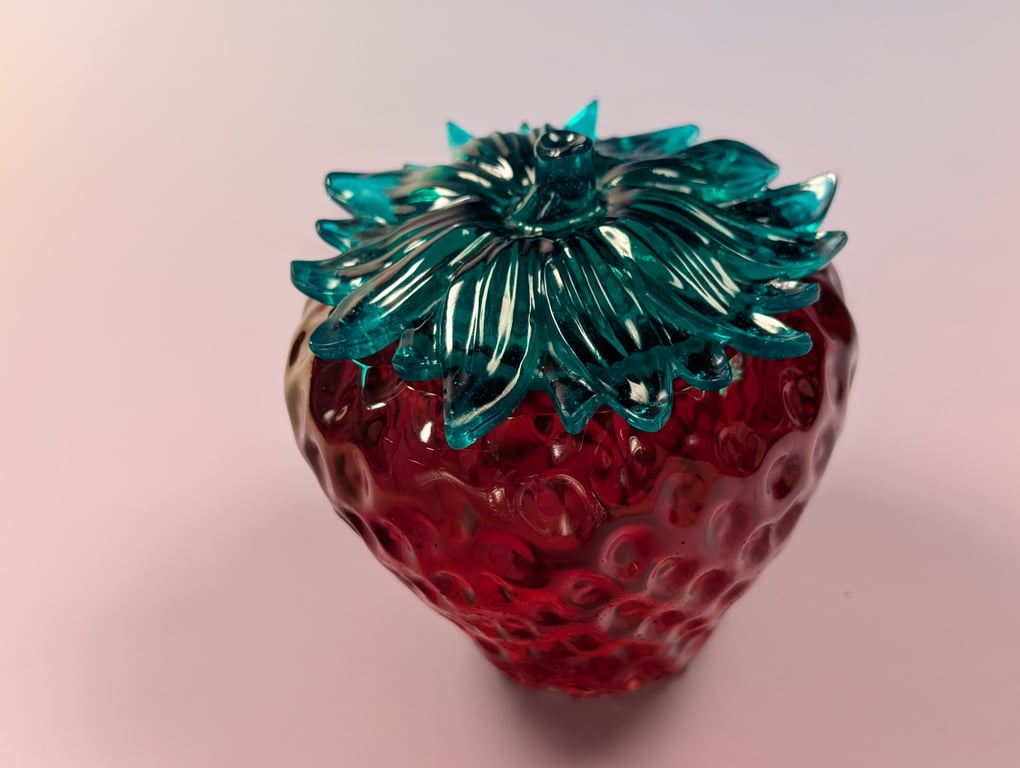 Strawberry Trinket Jar – Handmade Resin Keepsake Storage Pot