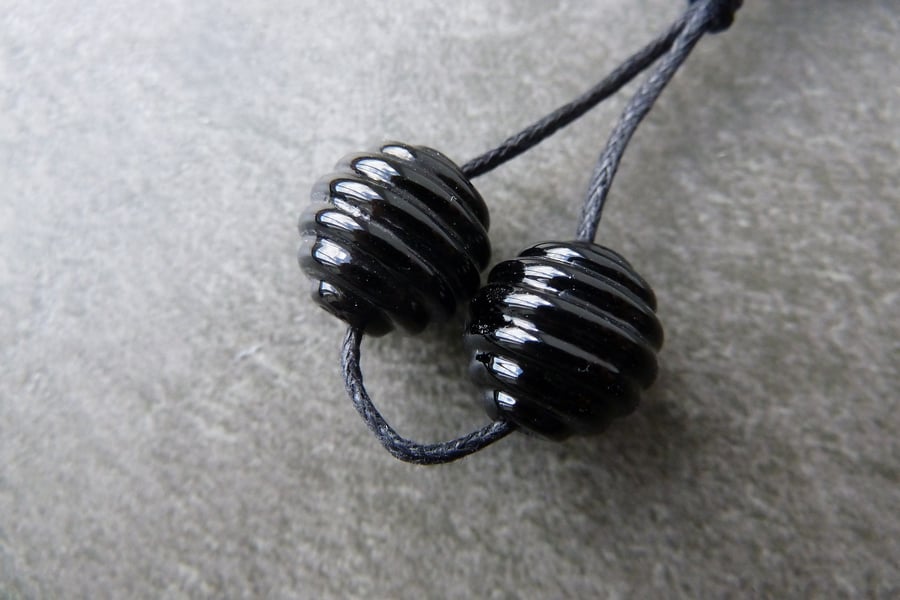 black ribbed lampwork glass beads