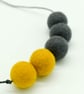 Felted bead necklace in grey and yellow wool - Image 5