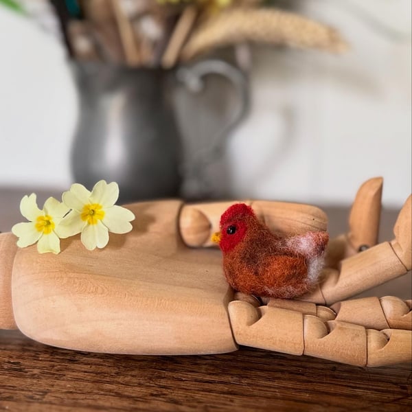 Needle felted chicken brooch. Little red hen.