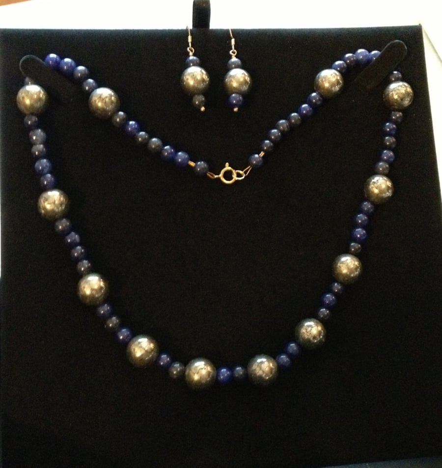 Pyrite and aventurine set