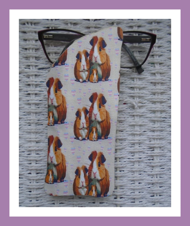 Guinea Pig Family Glasses Case 