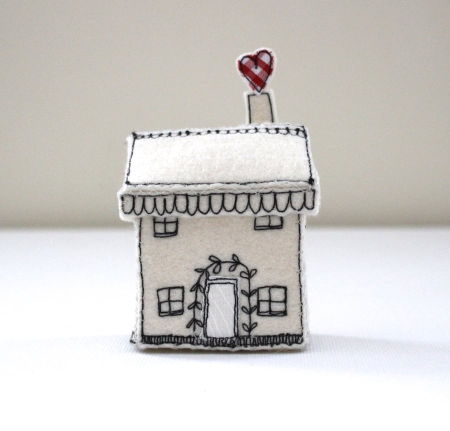 'I made a little House' - Decoration - Folksy