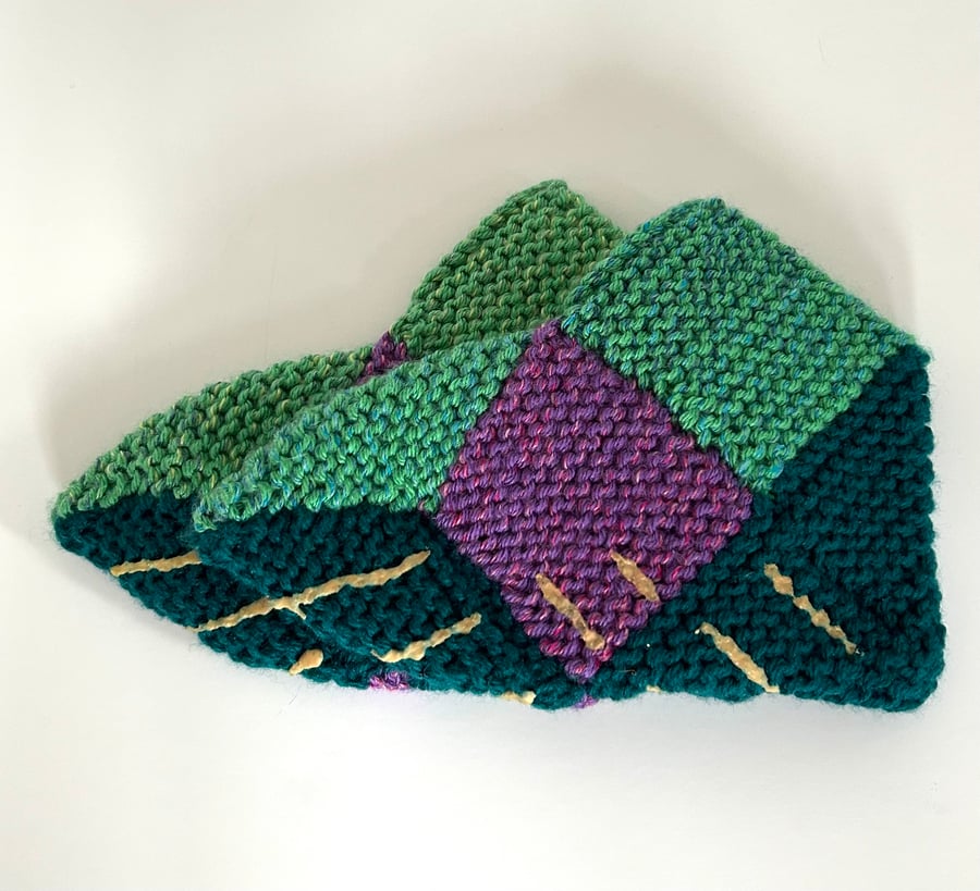 Slipper socks handknitted, to fit adult 4-7