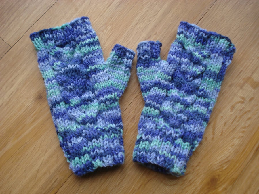 Pair Of Chunky Fingerless Gloves In Blues And Greens Aran Yarn (R863)