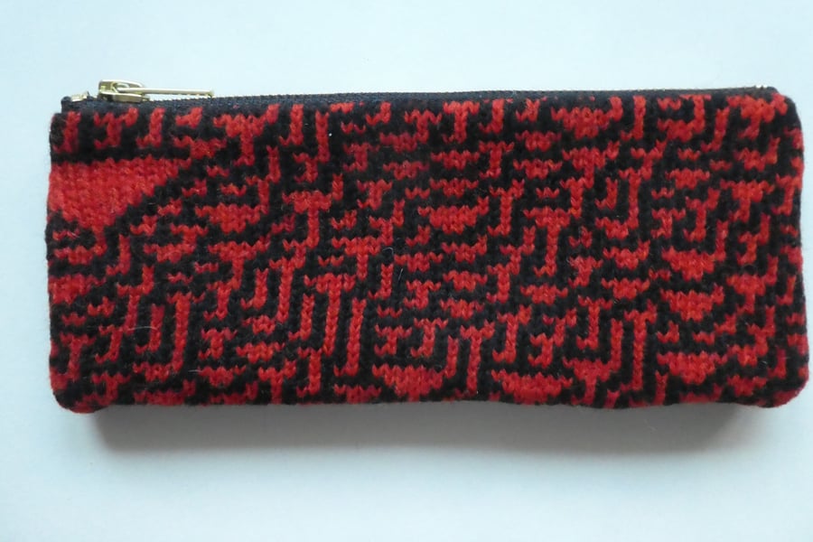 Rule 30 pencil case - slimline - red and black