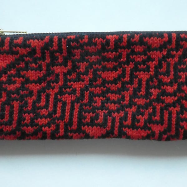 Rule 30 pencil case - slimline - red and black