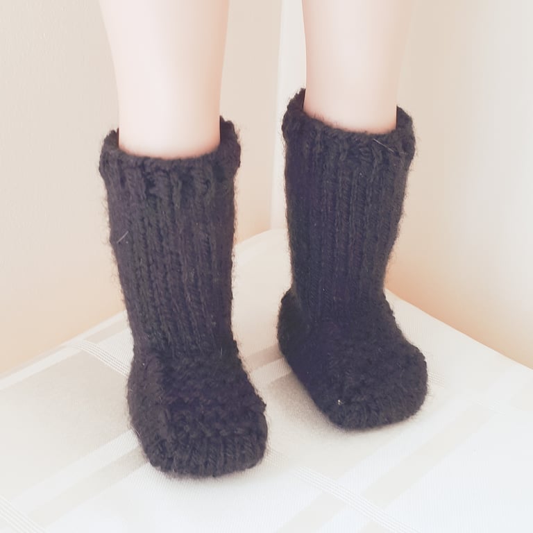 KNITTING PATTERN PDF Black Boots for Doll