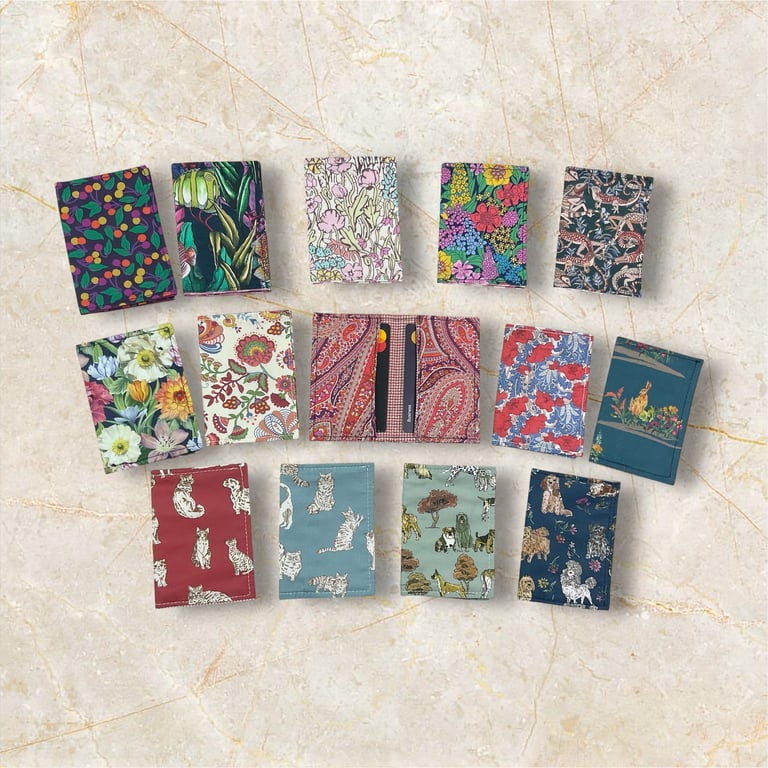Liberty print card wallet, floral credit card pouch, fabric gift card case, loya