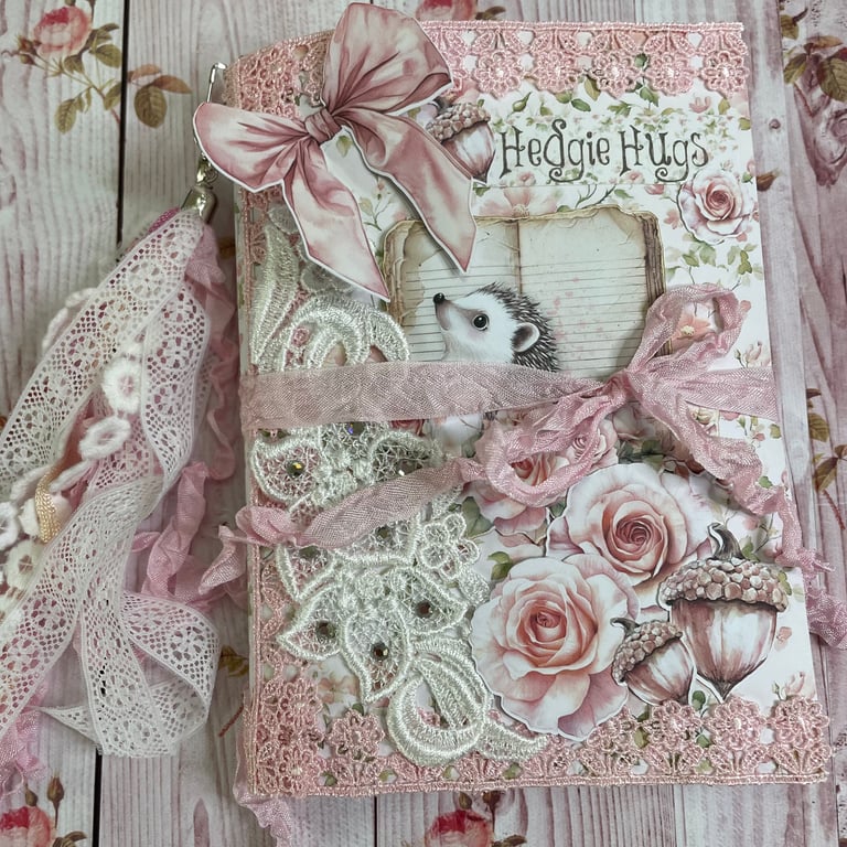 Journal  - Hedgie Hugs by  Carolee Crafts PB10 - 0005