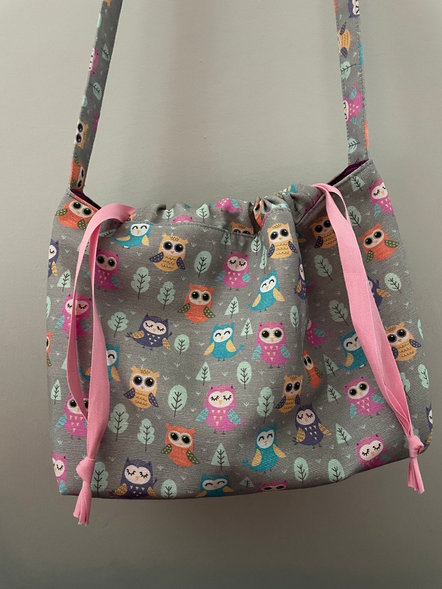 Crossover body bag - owls