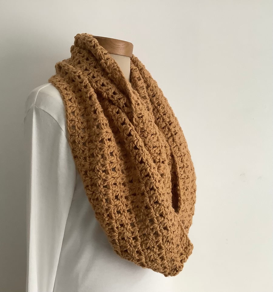INFINITY SCARF , cowl 'Stroll' .Alpaca blend. Super-soft . Mustard,ochre.