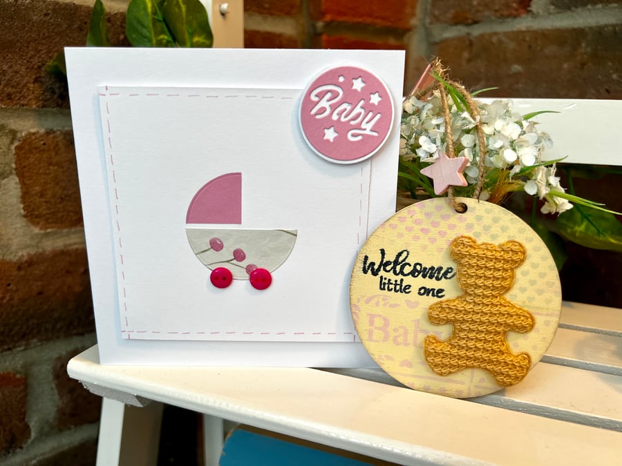 ‘New baby girl’ Card & Wooden Decoration Gift