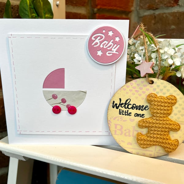 ‘New baby girl’ Card & Wooden Decoration Gift