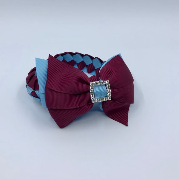 School Wine and Light Blue Pleated Bun Wrap