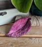 Felted leaf brooch : pink - Image 2