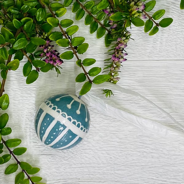 Ceramic bauble