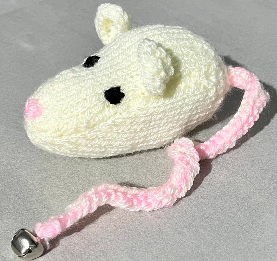 Handmade Hand Knitted Catnip Infused Jingle Bell Mouse Cat Kitten Toy Cream