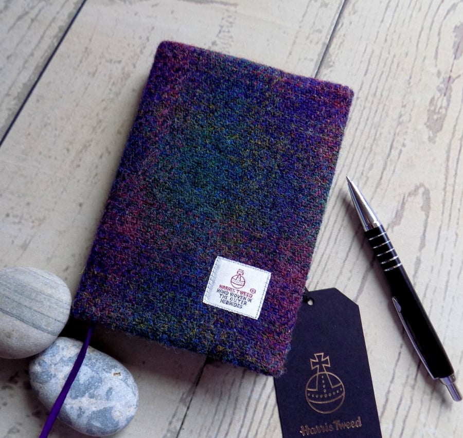 A6 Harris Tweed covered 2020 diary in deep purple and dark green. Week to view